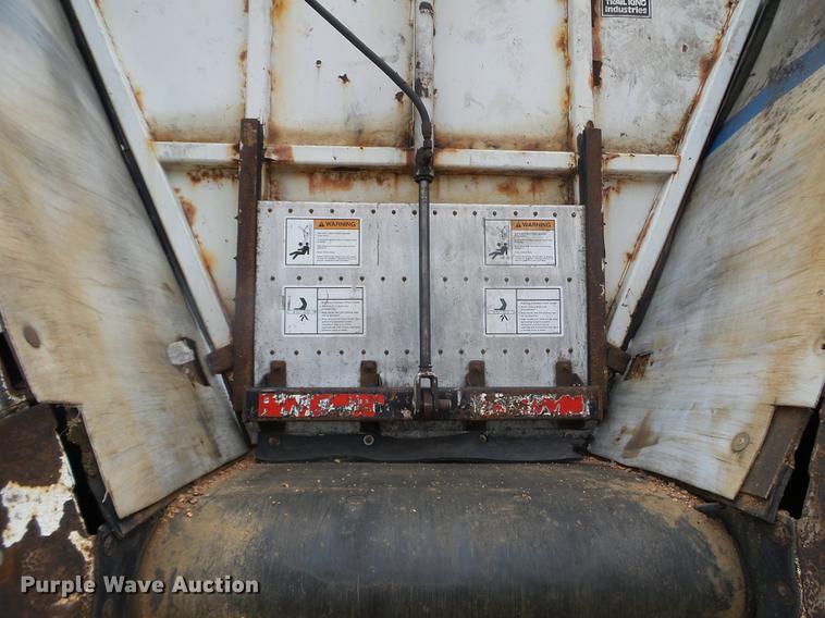 image for item DC4554 2006 Trail King OLB343HV belt trailer