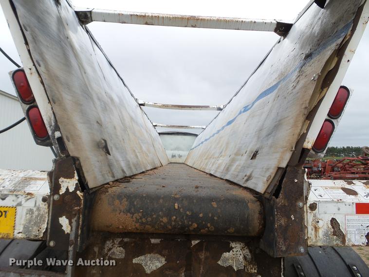 image for item DC4554 2006 Trail King OLB343HV belt trailer