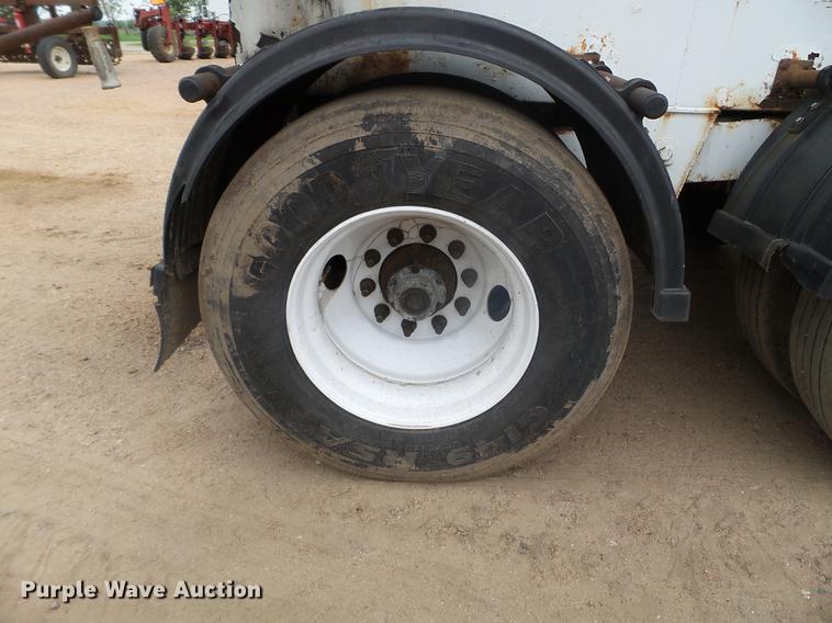 image for item DC4554 2006 Trail King OLB343HV belt trailer