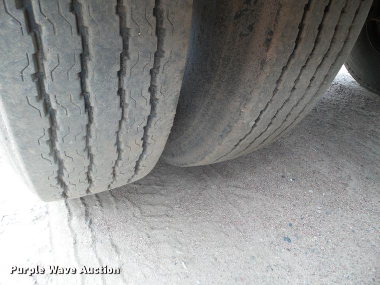 image for item DC4554 2006 Trail King OLB343HV belt trailer