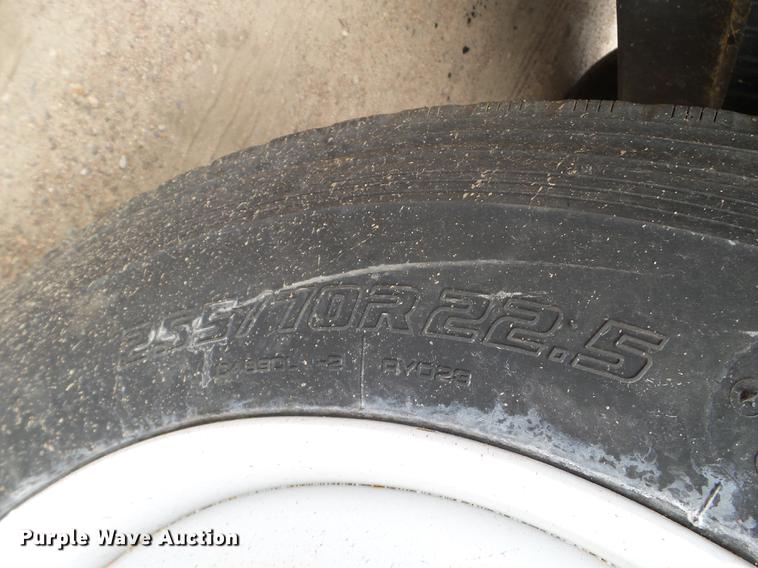 image for item DC4554 2006 Trail King OLB343HV belt trailer