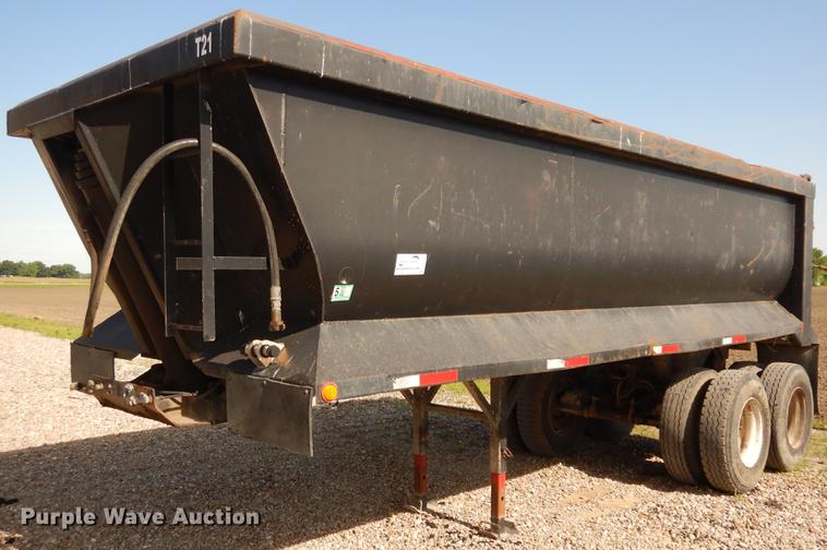 image for item DC8695 1990 Hilbilt end dump trailer