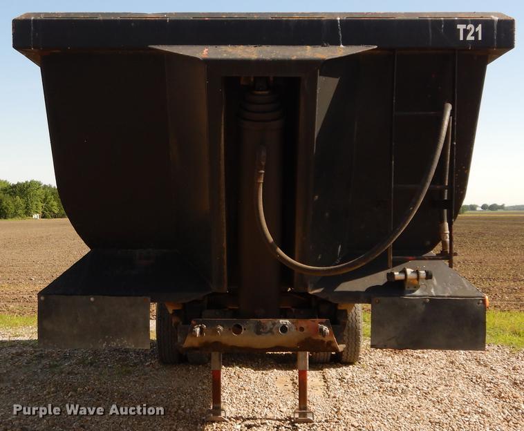 image for item DC8695 1990 Hilbilt end dump trailer