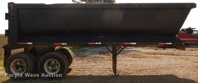 image for item DC8695 1990 Hilbilt end dump trailer