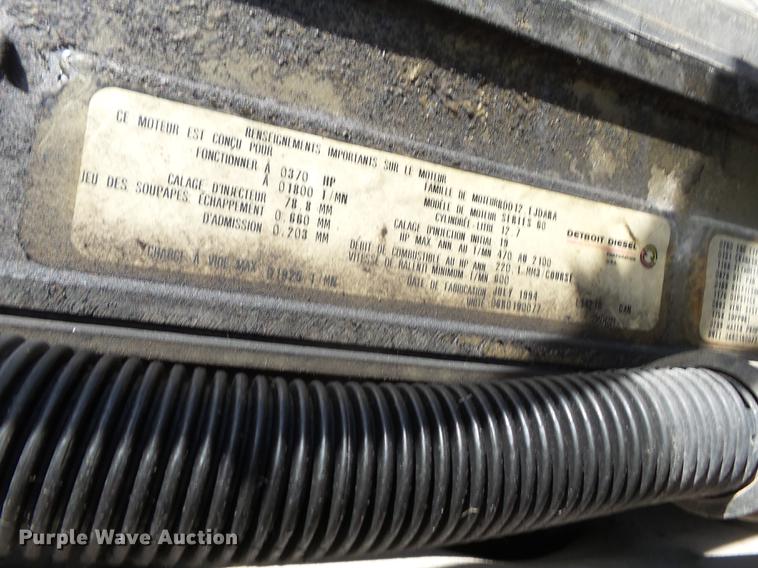 image for item DE7819 1995 White GMC WIA semi truck