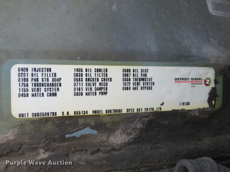 image for item DE8109 2000 Freightliner FLD120 semi truck