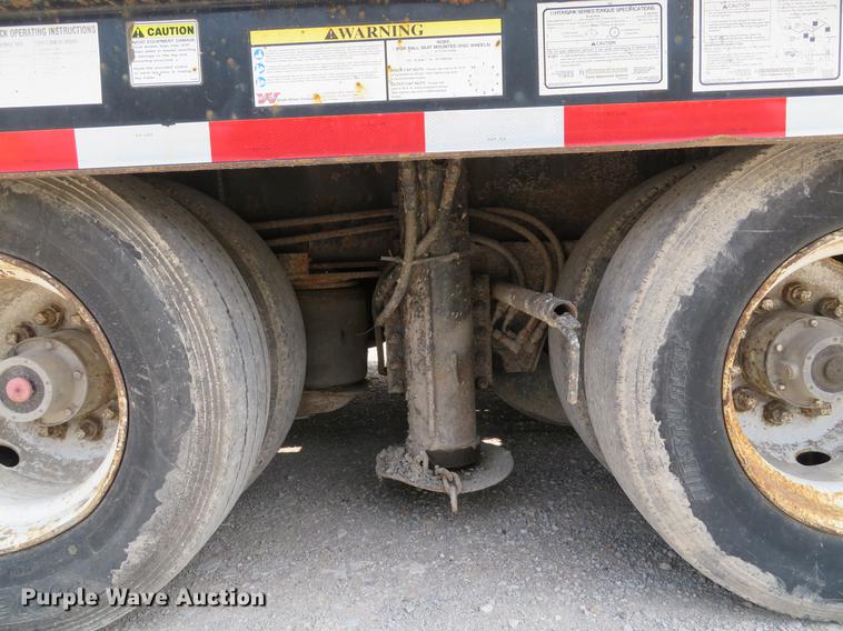 image for item DE8110 1996 Trail-Eze DLX35 tilt deck equipment trailer