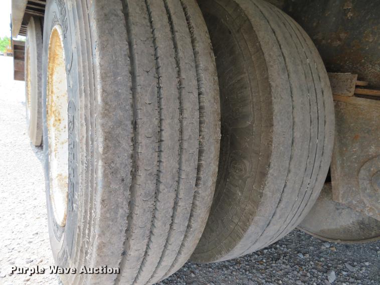 image for item DE8110 1996 Trail-Eze DLX35 tilt deck equipment trailer