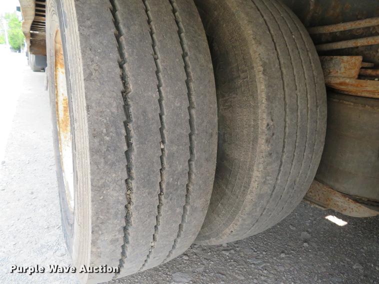 image for item DE8110 1996 Trail-Eze DLX35 tilt deck equipment trailer