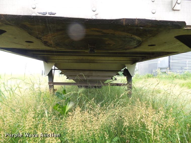 image for item DF0772 2008 Timpte double hopper bottom grain trailer