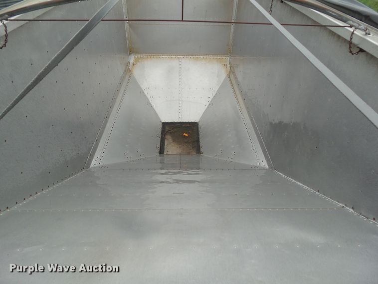 image for item DF0772 2008 Timpte double hopper bottom grain trailer