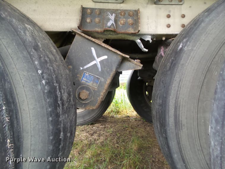 image for item DF0772 2008 Timpte double hopper bottom grain trailer