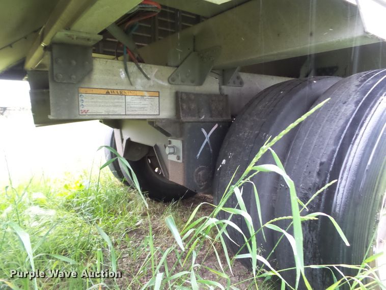 image for item DF0772 2008 Timpte double hopper bottom grain trailer