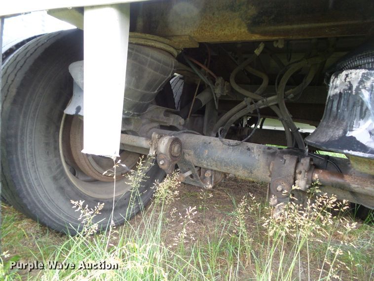 image for item DF0772 2008 Timpte double hopper bottom grain trailer