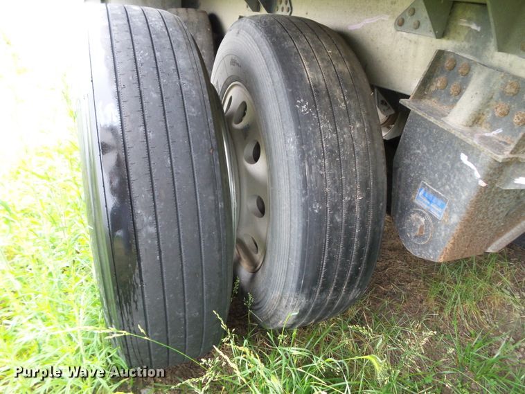 image for item DF0772 2008 Timpte double hopper bottom grain trailer