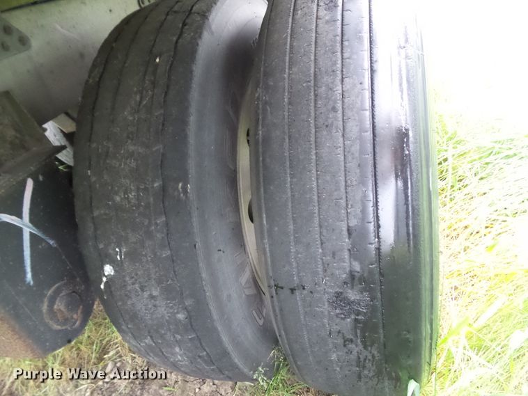 image for item DF0772 2008 Timpte double hopper bottom grain trailer