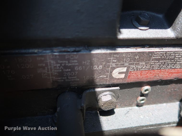 image for item DG4014 2000 Kenworth T800B semi truck