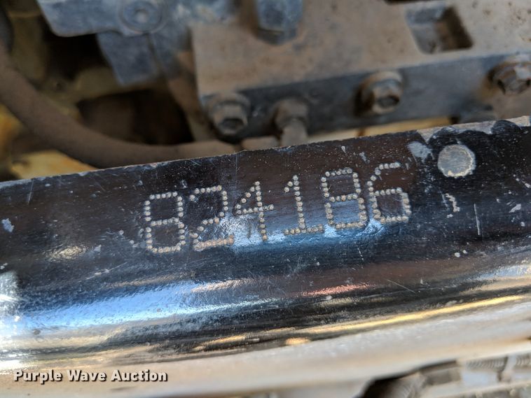 image for item DG4014 2000 Kenworth T800B semi truck