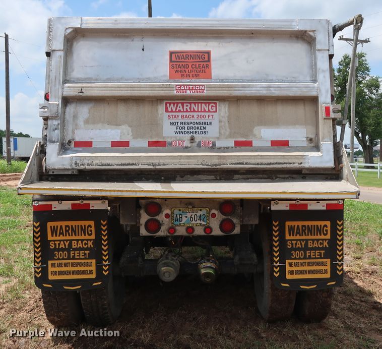 image for item DG4015 2002 Travis S/96 end dump trailer