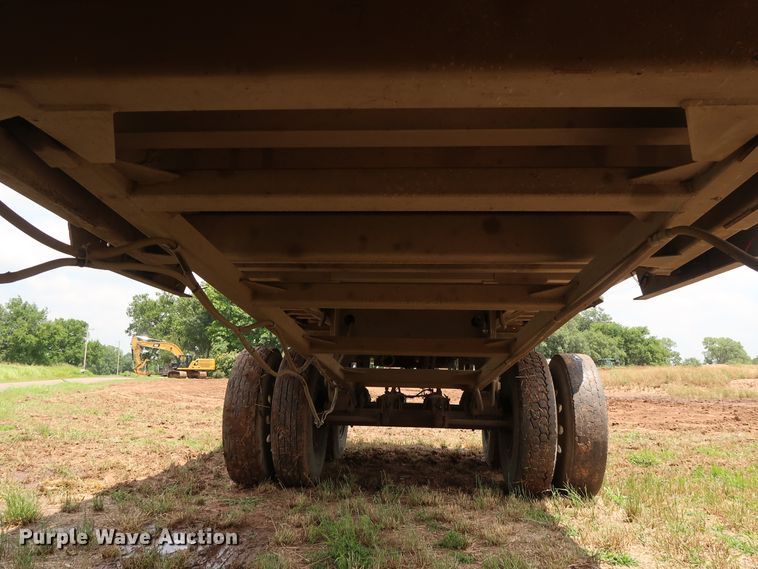 image for item DG4015 2002 Travis S/96 end dump trailer