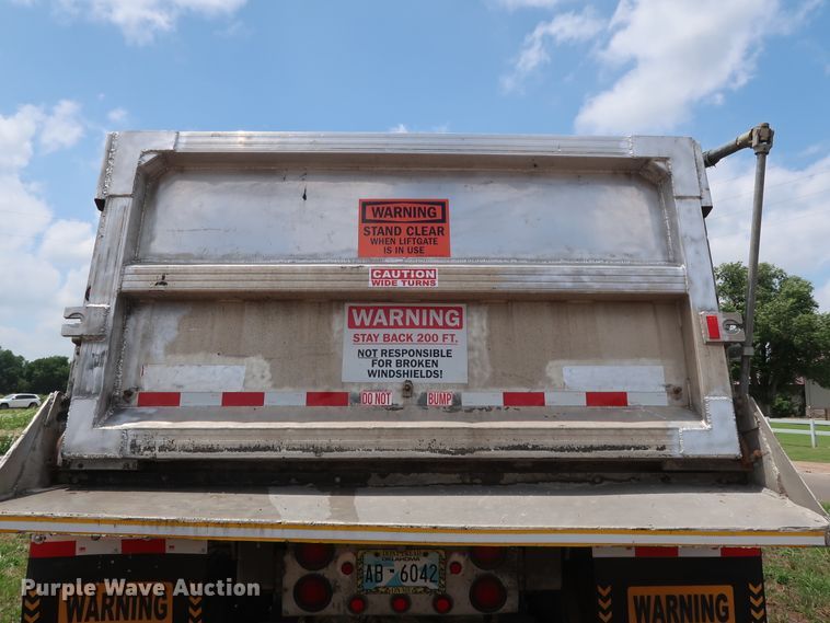 image for item DG4015 2002 Travis S/96 end dump trailer