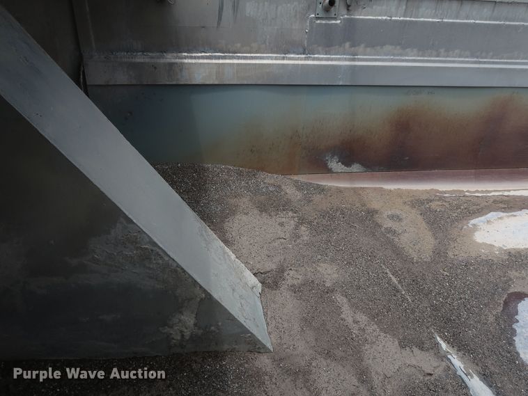 image for item DG4015 2002 Travis S/96 end dump trailer