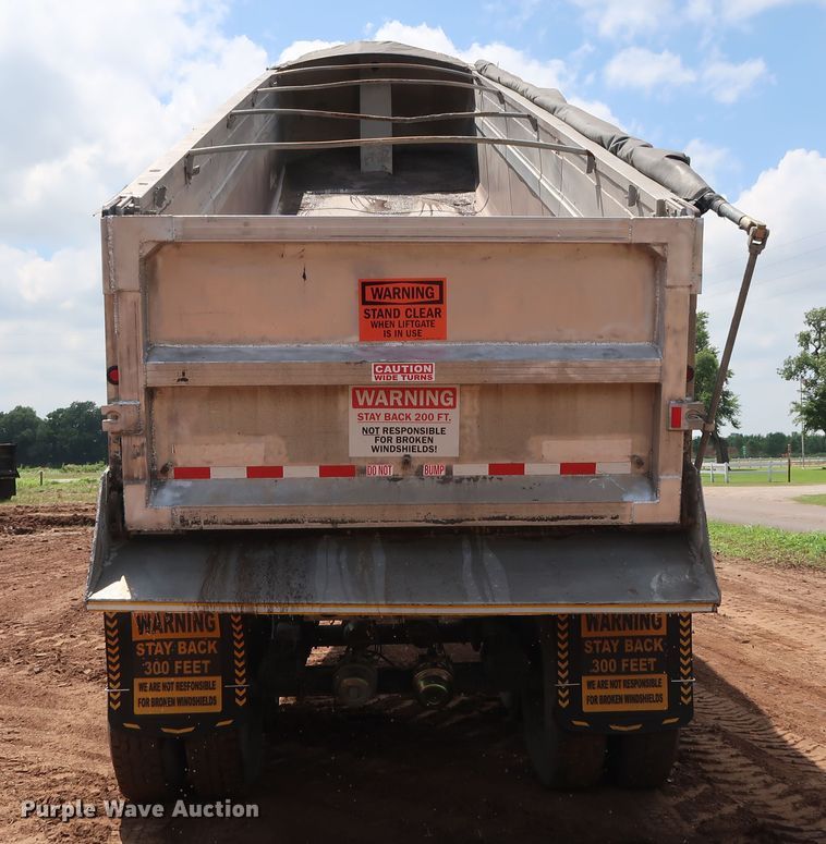 image for item DG4015 2002 Travis S/96 end dump trailer