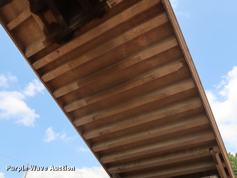 image for item DG4015 2002 Travis S/96 end dump trailer