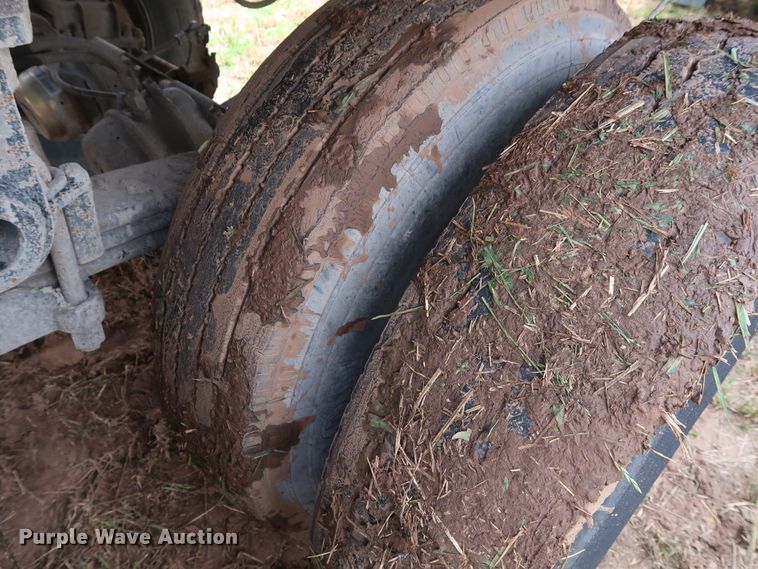 image for item DG4015 2002 Travis S/96 end dump trailer