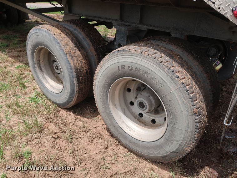 image for item DG4015 2002 Travis S/96 end dump trailer