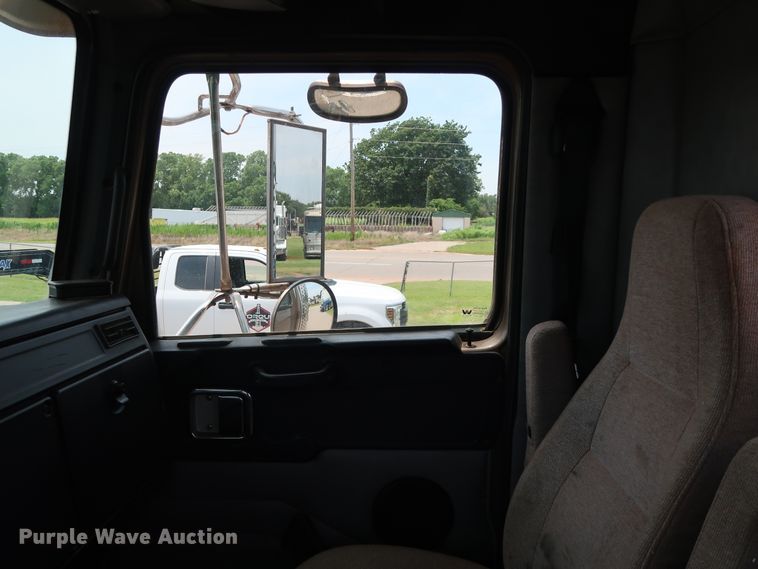 image for item DG4030 2012 Western Star 4900FA semi truck