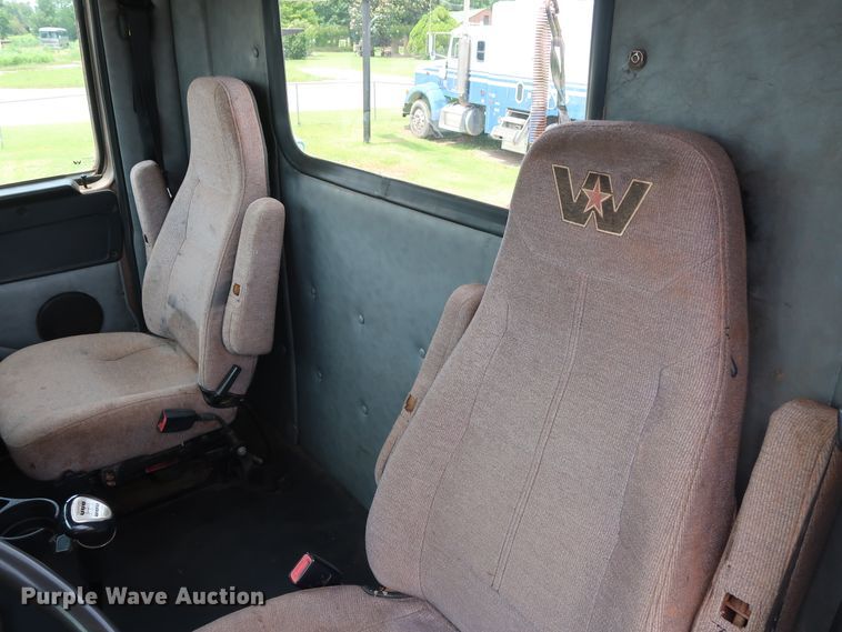 image for item DG4030 2012 Western Star 4900FA semi truck