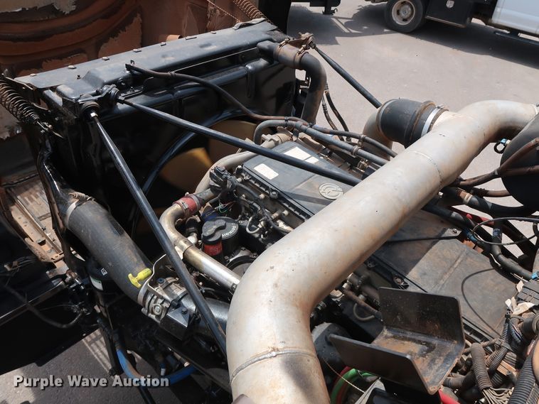 image for item DG4030 2012 Western Star 4900FA semi truck