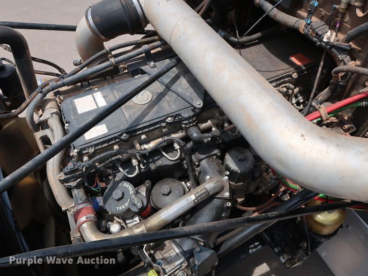 image for item DG4030 2012 Western Star 4900FA semi truck