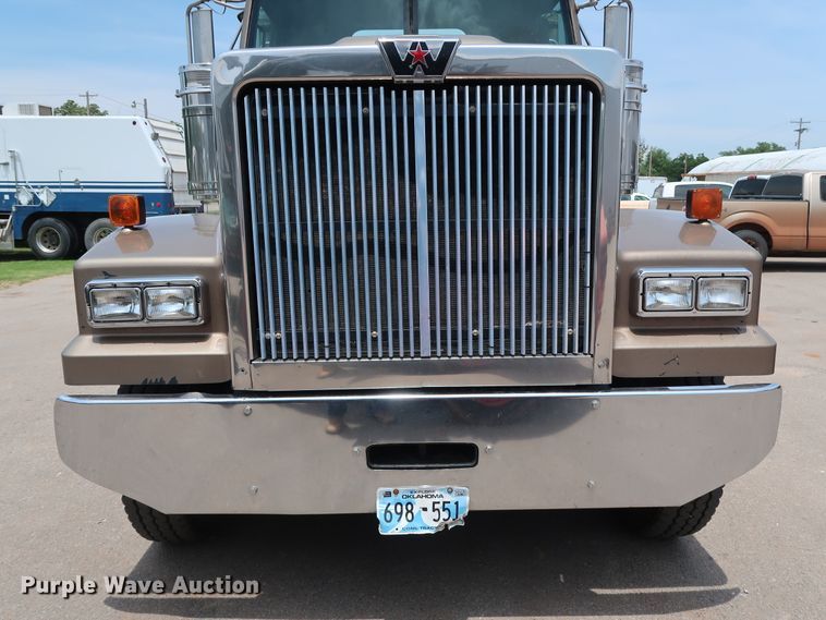 image for item DG4030 2012 Western Star 4900FA semi truck