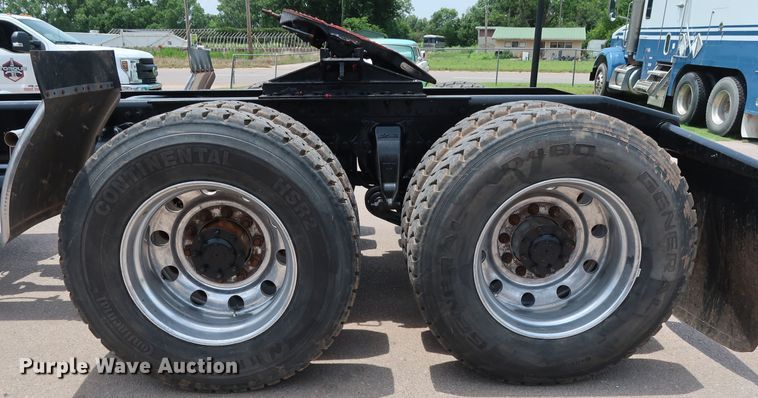 image for item DG4030 2012 Western Star 4900FA semi truck