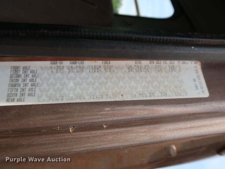 image for item DG4030 2012 Western Star 4900FA semi truck