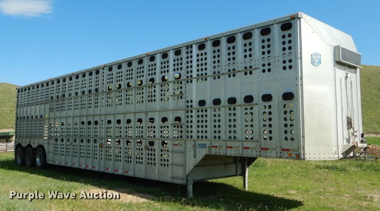 image for item DG5812 1998 Merritt Cattle Drive livestock trailer