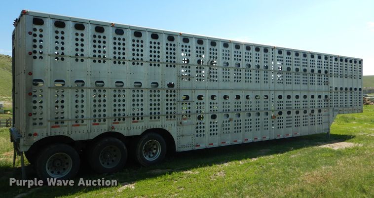 image for item DG5812 1998 Merritt Cattle Drive livestock trailer