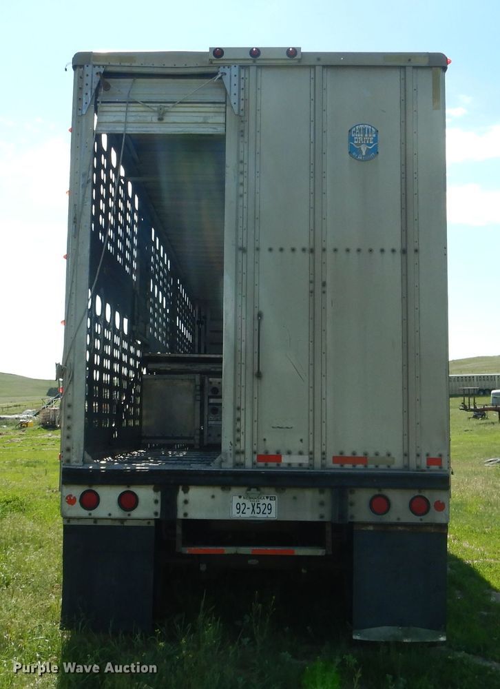 image for item DG5812 1998 Merritt Cattle Drive livestock trailer