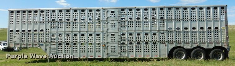 image for item DG5812 1998 Merritt Cattle Drive livestock trailer