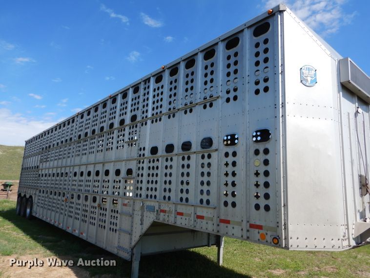 image for item DG5812 1998 Merritt Cattle Drive livestock trailer