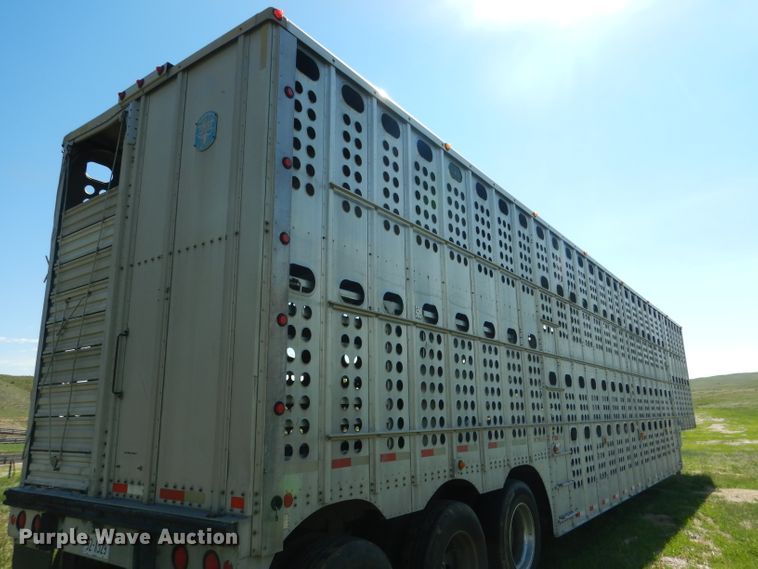 image for item DG5812 1998 Merritt Cattle Drive livestock trailer