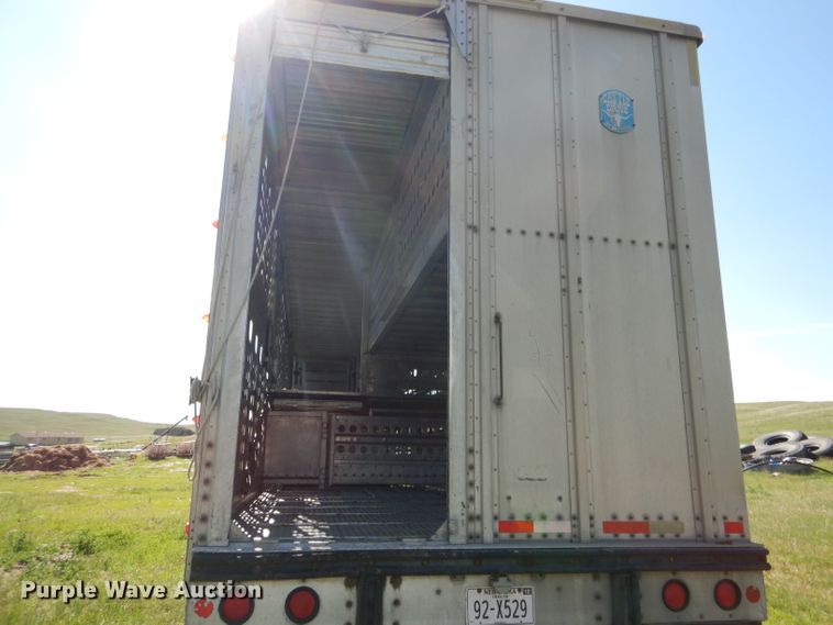image for item DG5812 1998 Merritt Cattle Drive livestock trailer