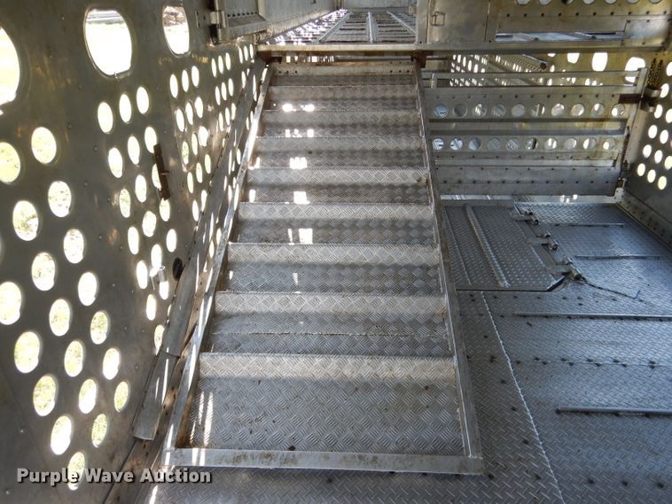 image for item DG5812 1998 Merritt Cattle Drive livestock trailer