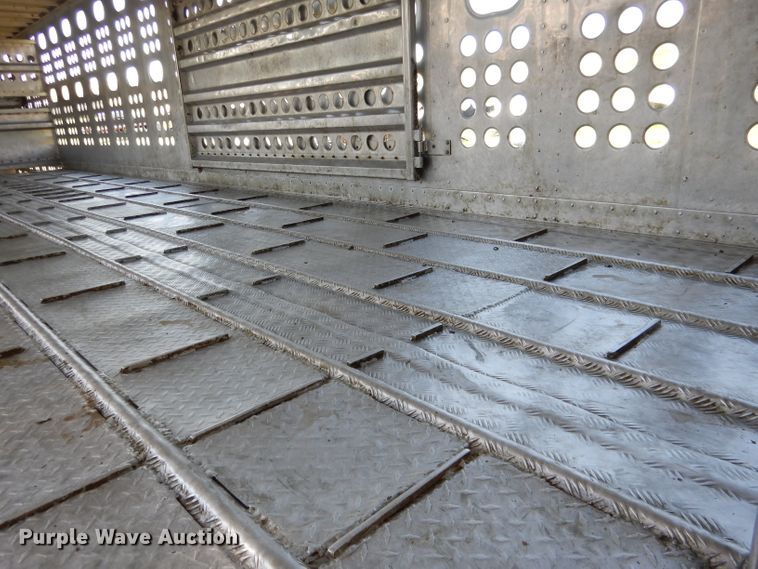 image for item DG5812 1998 Merritt Cattle Drive livestock trailer