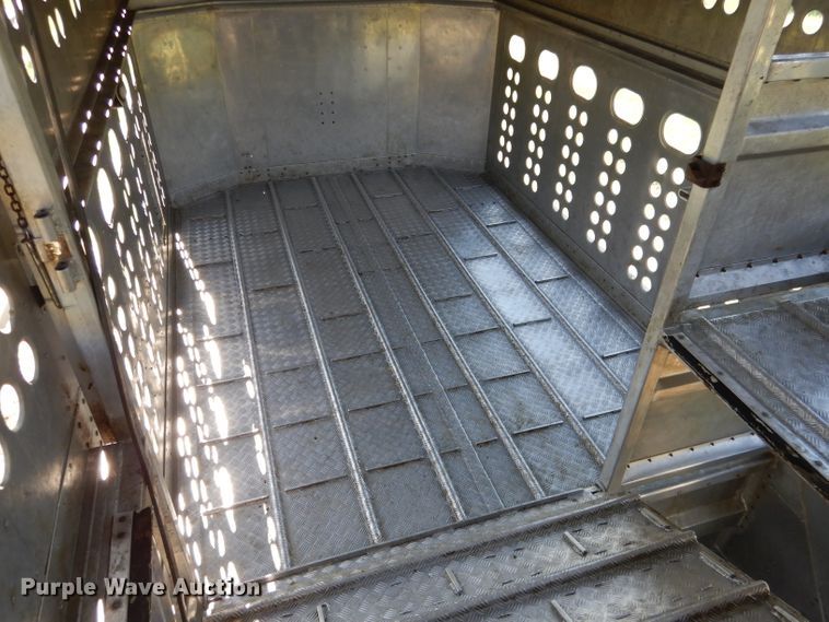 image for item DG5812 1998 Merritt Cattle Drive livestock trailer