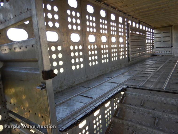 image for item DG5812 1998 Merritt Cattle Drive livestock trailer