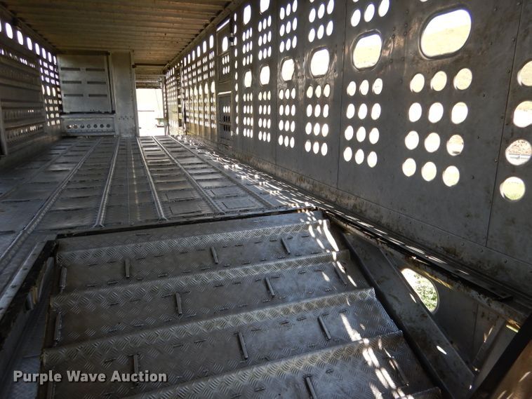 image for item DG5812 1998 Merritt Cattle Drive livestock trailer