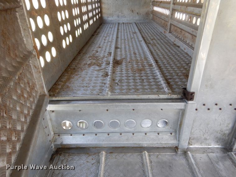 image for item DG5812 1998 Merritt Cattle Drive livestock trailer